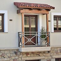 Ceci Suites