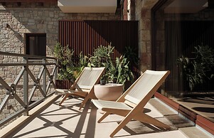 Ceci Suites