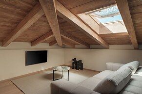 Ceci Suites