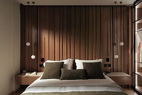 Ceci Suites