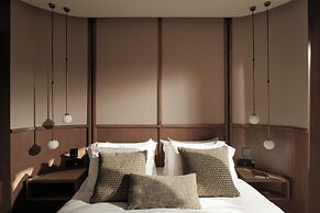 Ceci Suites