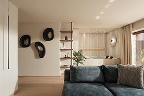 Ceci Suites