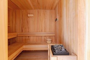 BMJ sleek homes