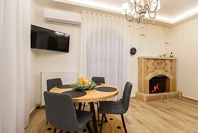 Villa Psani Beachfront Escape With Garden