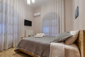 Villa Psani Beachfront Escape With Garden
