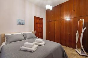 Villa Psani Beachfront Escape With Garden