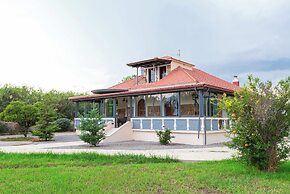 Villa Psani Beachfront Escape With Garden