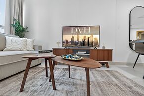 Radiant Boulevard by DVH Luxe Retreats