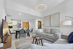 Radiant Boulevard by DVH Luxe Retreats