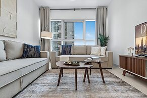 Radiant Boulevard by DVH Luxe Retreats