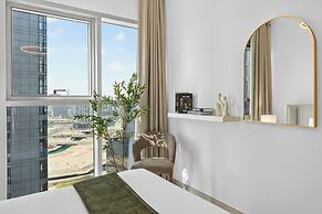 Radiant Boulevard by DVH Luxe Retreats
