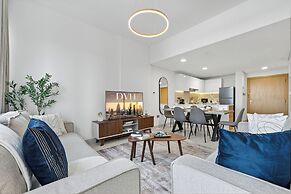 Radiant Boulevard by DVH Luxe Retreats