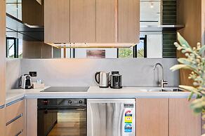 Brand-new 2-bed With Rooftop Access