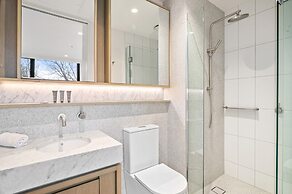 Brand-new 2-bed With Rooftop Access