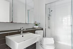 Chic 1BR Apt Near Southern Cross