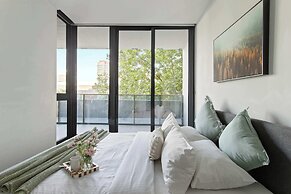 Chic 1BR Apt Near Southern Cross