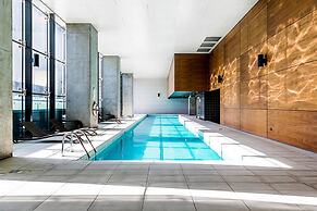 Chic 1BR Apt Near Southern Cross