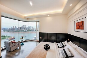 Baihong Riverview Drone Show Apartment