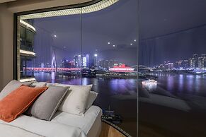 Baihong Riverview Drone Show Apartment