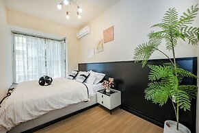 Baihong Riverview Drone Show Apartment