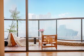 Baihong Riverview Drone Show Apartment