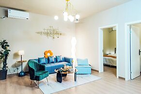 Baihong Riverview Drone Show Apartment