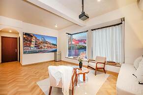 Baihong Riverview Drone Show Apartment
