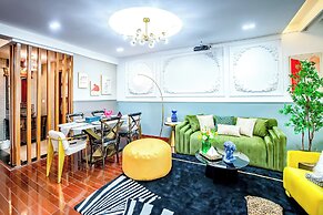 Baihong Riverview Drone Show Apartment