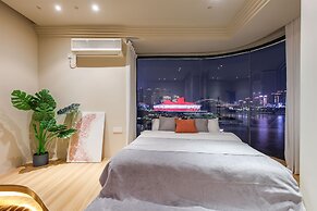 Baihong Riverview Drone Show Apartment