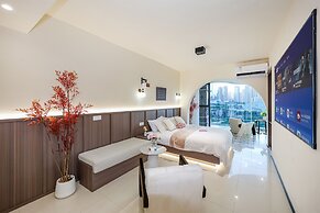 Baihong Riverview Drone Show Apartment