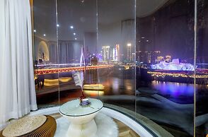 Baihong Riverview Drone Show Apartment