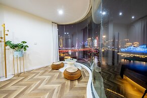 Baihong Riverview Drone Show Apartment