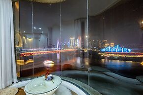 Baihong Riverview Drone Show Apartment