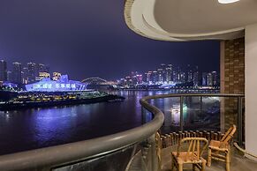 Baihong Riverview Drone Show Apartment