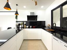 Stylish 3BR Pool Villa Lawan Villa (LWV1)