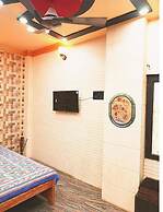 Atharv Paying Guest House