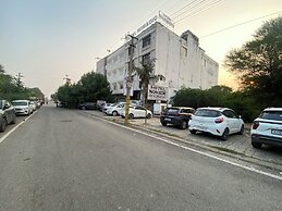 Hotel Nomadic