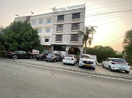 Hotel Nomadic