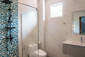 4BR Villa Ideal for Groups Families V262