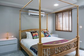 4BR Villa Ideal for Groups Families V262