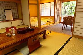 ATAMI KAKUREZATO