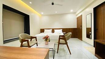 The Sapphire Hotel