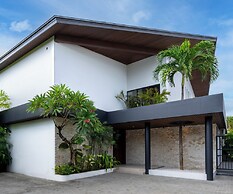 Villa Rosa by Pertama Stay