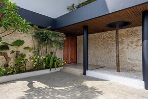 Villa Rosa by Pertama Stay