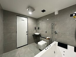 HOTEL GRAND SHIVA