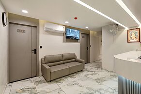 HOTEL GRAND SHIVA