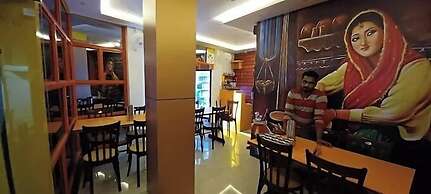 Hotel Bharat
