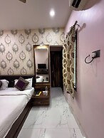 Hotel Bharat