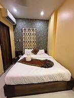 Hotel Bharat