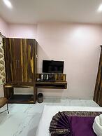 Hotel Bharat